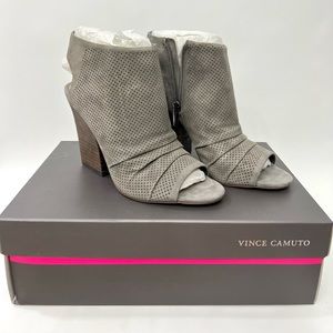 Vince Camuto Kentvi Sandal size 6.5